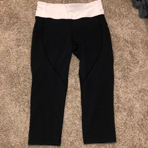 Lululemon Capri leggings size 6